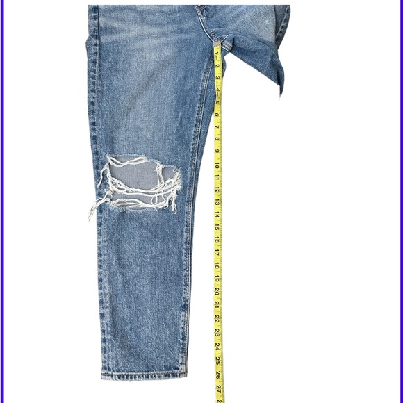 AMERICAN EAGLE MOM JEAN WITH DISTRESSED DETAILS - Picture 3 of 4